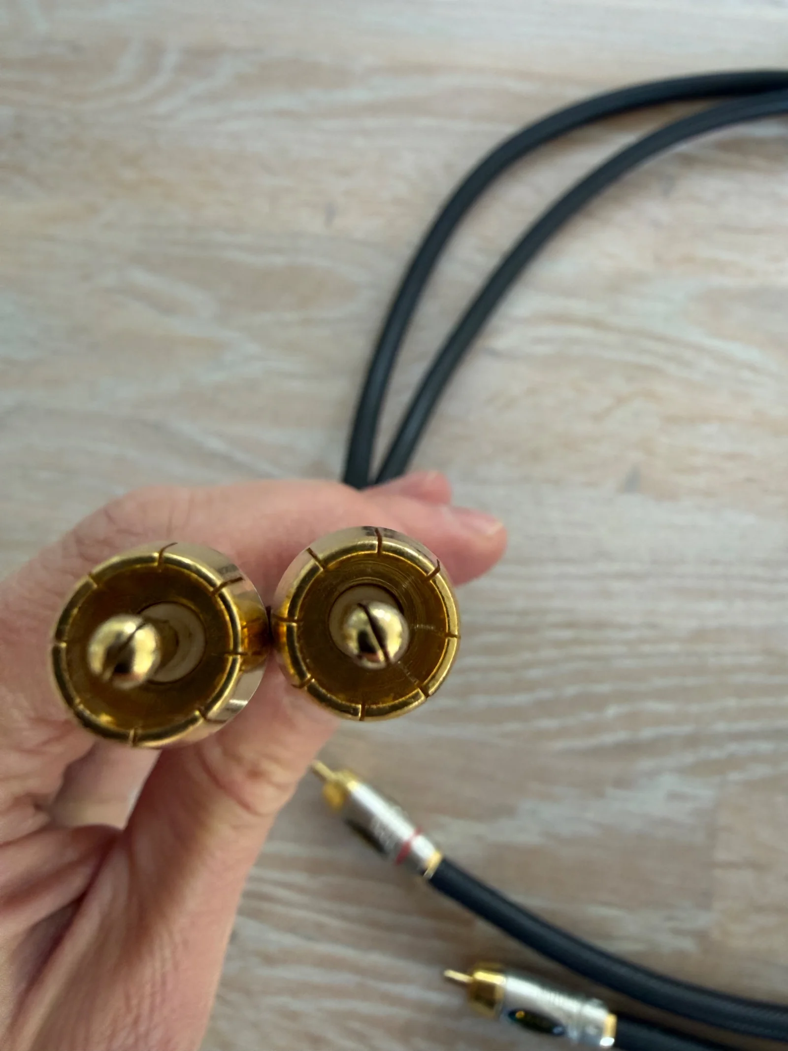 IXOS RCA stereokabel – 1 m – guldpläterade kontakter IXOS RCA stereokabel – 1 m – guldpläterade kontakter - Billede 2 af 5