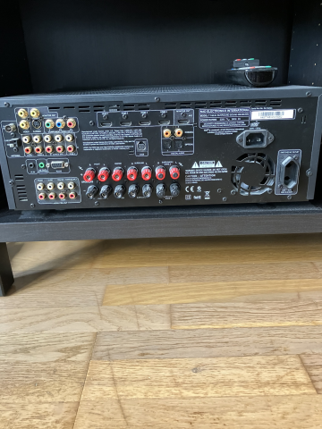 Nad T748 7.1 förstärkare