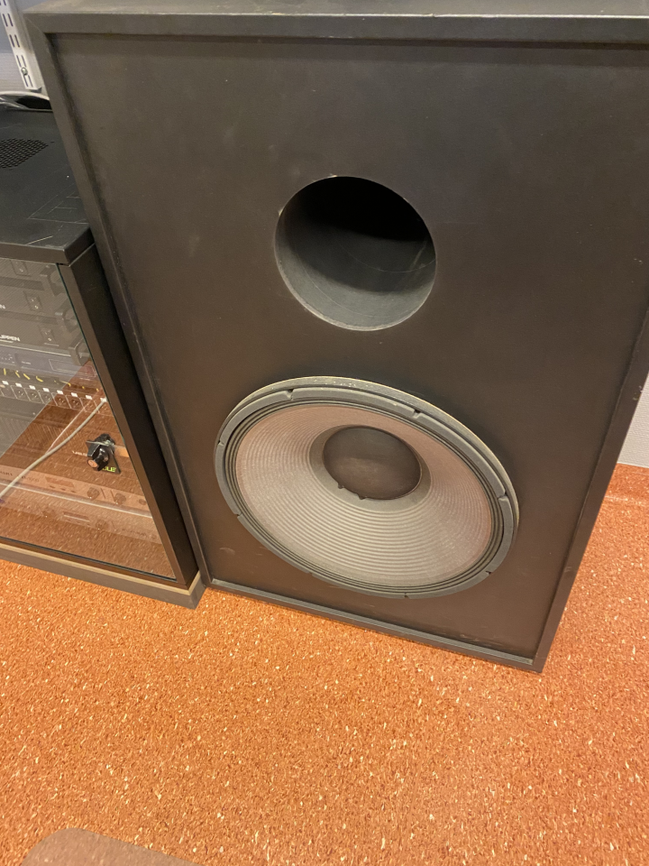 Jbl 4645c subwoofer