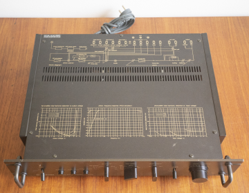 Technics SU-9070 - Stereo Flat Pre-amplifier (1976-81)