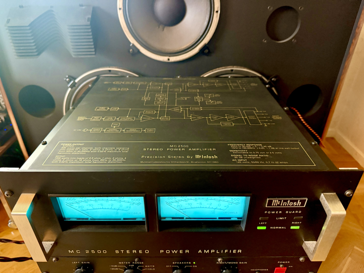 McIntosh mc2500 + McIntosh mc2500