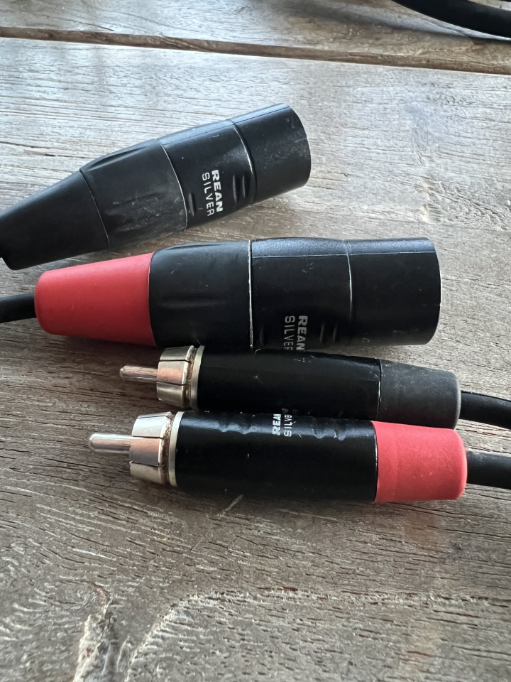 Div kablar (XLR-RCA, RCA subkabel) Prissänkt