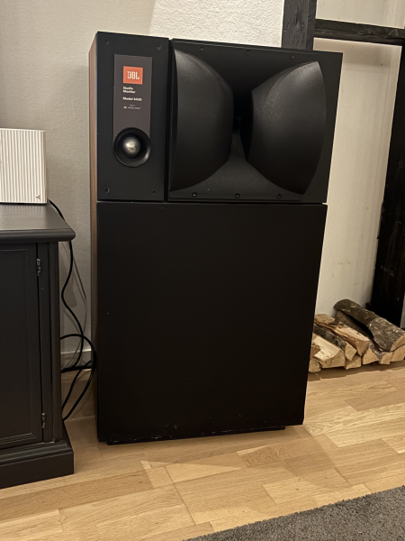 Jbl 4430  - Bild 2 av 5