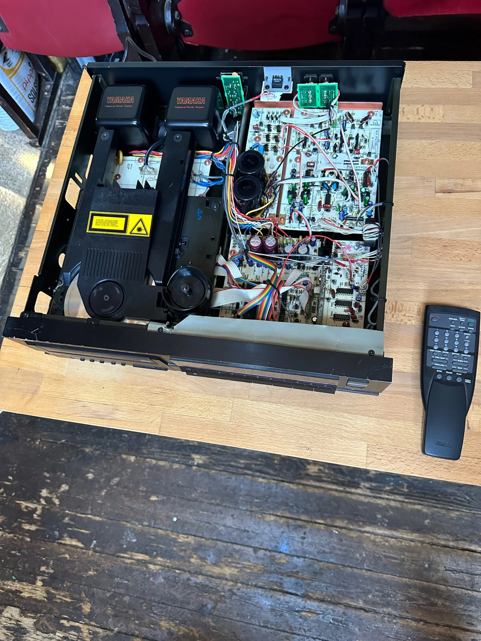 Yamaha CDX-1110 - Bild 3 av 3