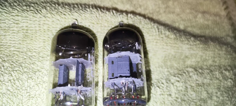 Matchat par Philips miniwatt ECC 81  Square Getter 50 talet! - Bild 4 av 6