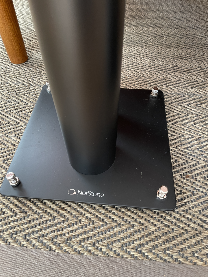 Klipsch RP 500M inklusive stativ
