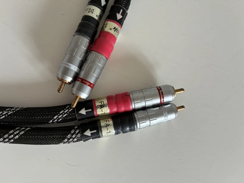 Xindak FA-1 RCA signalkabel 1 m &ndash; l&aring;sbara kontakter (WBT-typ) - Bild 5 av 5