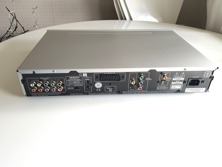 Onkyo DV-SP504E SACD / DVD Spelare
