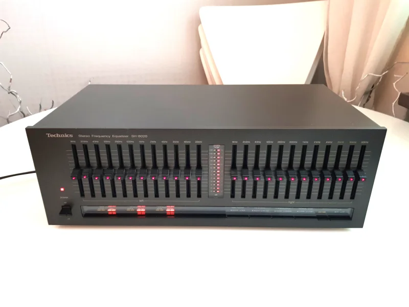 Technics SH-8020 Equalizer  - Bild 1 av 11