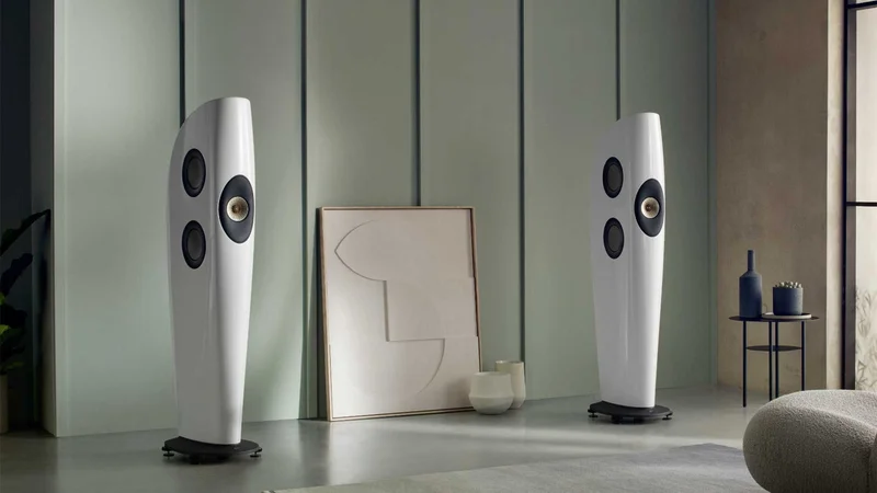 KEF Blade Two Meta Arctic White/ Champagne - Skyltexemplar - Bild 3 av 6