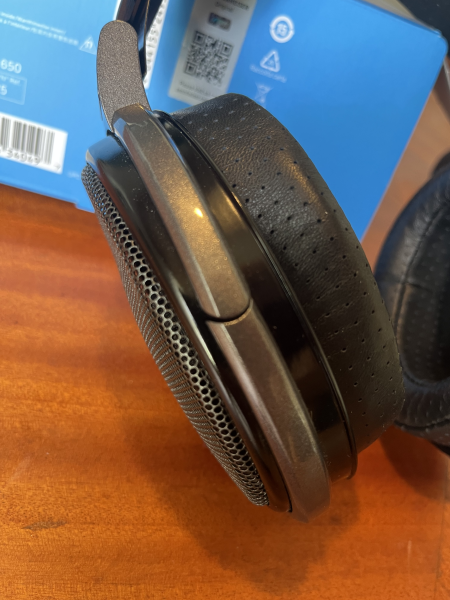 Sennheiser HD650 inkl zmf-kuddar och bättre kabel.