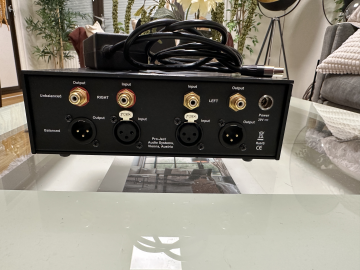 Pro-Ject Head Box RS Tube Headphone Amplifier