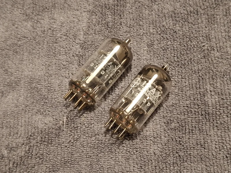 Matsushita 12ax7 (ECC83) matchat par japanska radiorör (Begagnade) Matsushita 12ax7 (ECC83) matchat par japanska radiorör (Begagnade) - Bild 1 av 6