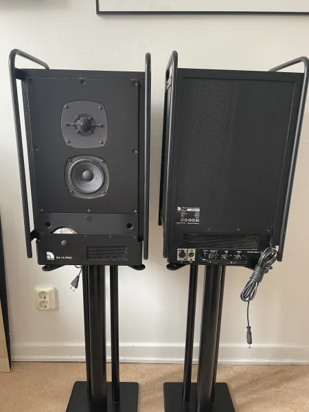 Aktiva högtalare Aktiva högtalare - Bild 1 av 1