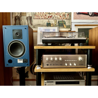 Accuphase E 206