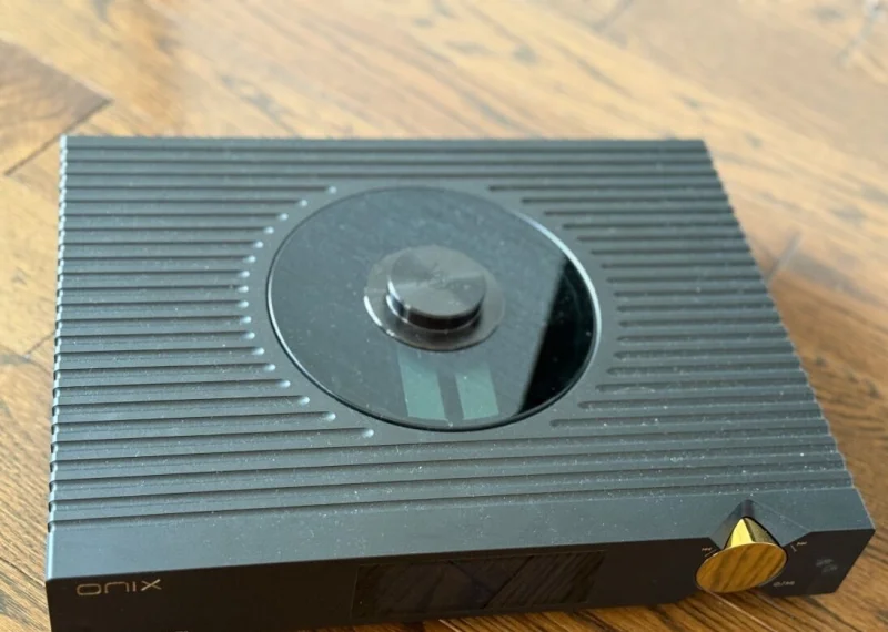 Onix Zenith XST20 SACD Transport Disc Player Onix Zenith XST20 SACD Transport Disc Player - Bild 2 av 3