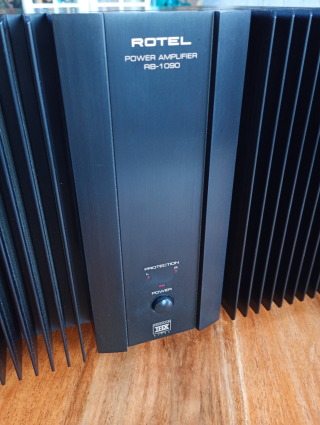 Rotel RB 1090 slutsteg