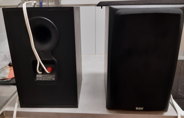 Bowers & Wilkins DM 303