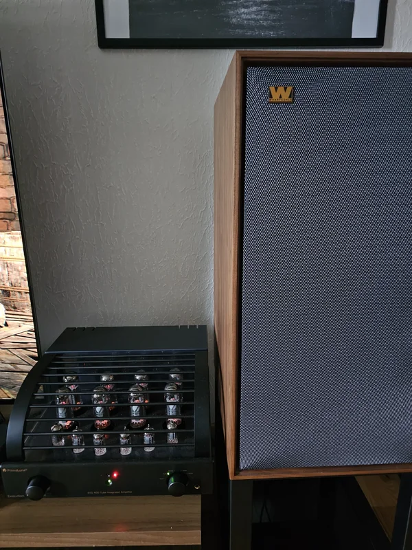 Wharfedale dovedale heritage med stativ  - Image 2 of 2