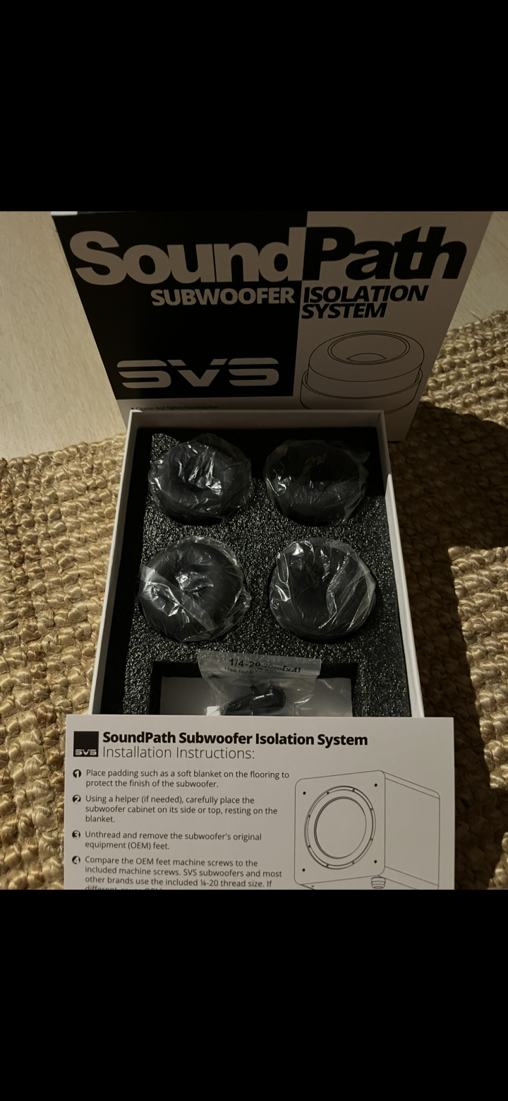 SVS SB300 subwoofer med soundpath dämpfötter