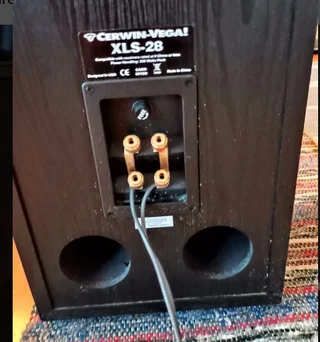 Cerwin Vega! XLS 28 golvhögtalare