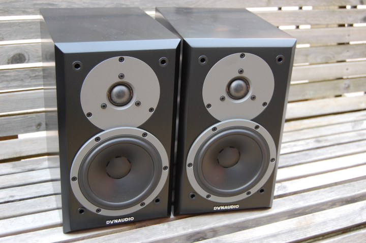 Dynaudio Emit M10