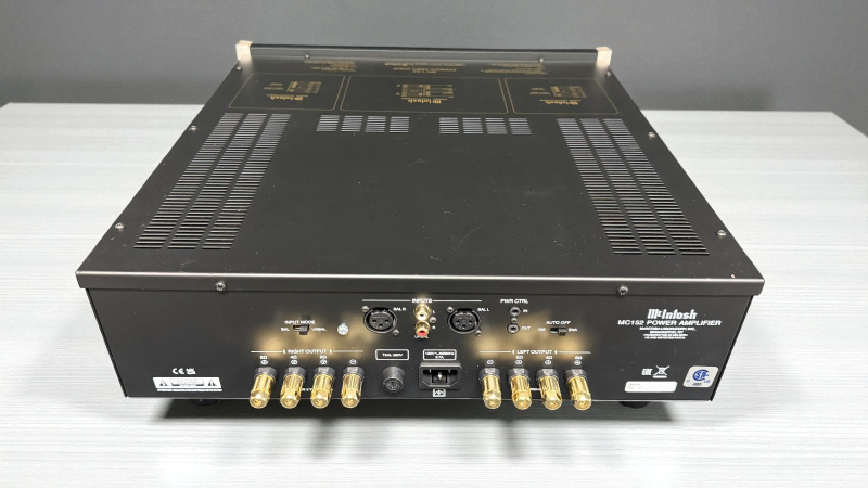 McIntosh MC152 Effektförstärkare  - Bild 4 av 4