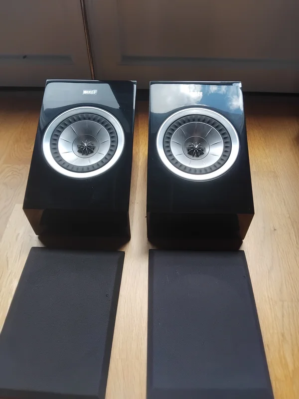 Atmos högtalare kef R50 svarta Atmos högtalare kef R50 svarta - Bild 1 av 4