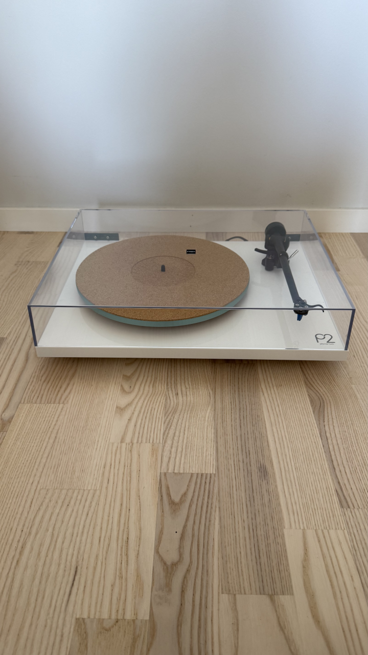 Rega Planar 2 m. Elys 2 pickup