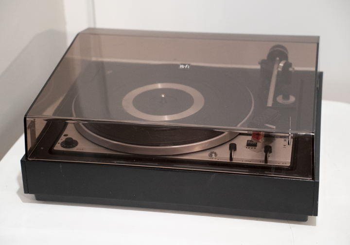 Dual 1225 Helautomatisk skivspelare