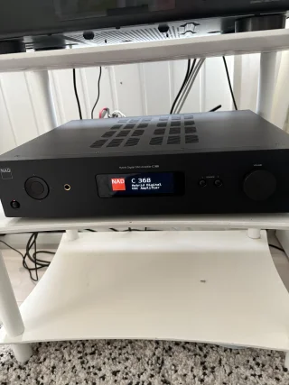 NAD C368 Hybrid digital Dac Amplifier