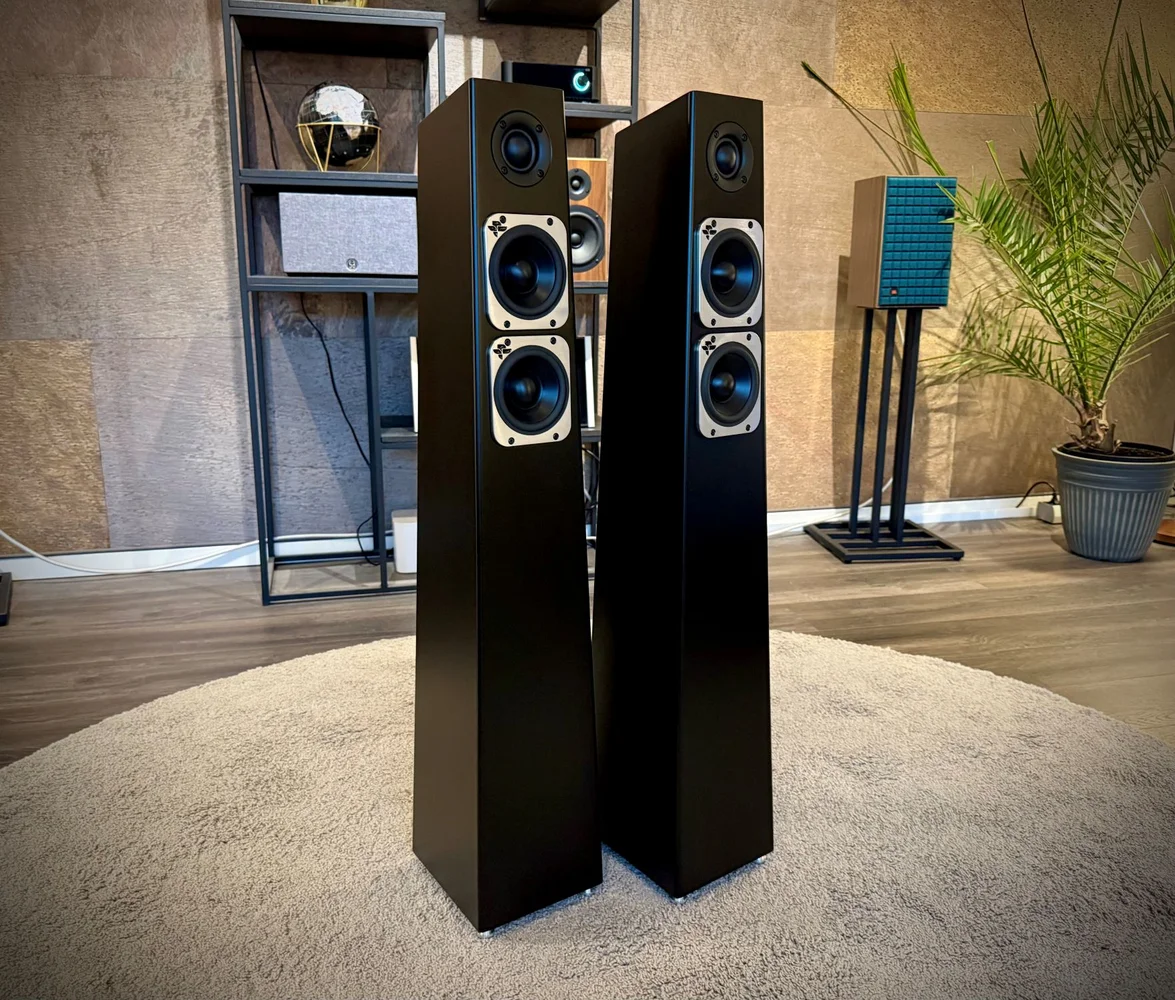 Totem Tribe Tower - Demoex - Bild 1 av 3