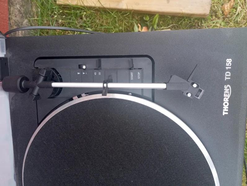 Thorens TD 158 Thorens TD 158 - Bild 2 av 3