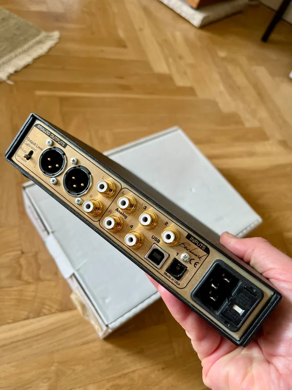 Benchmark DAC1 PRE - Bild 2 av 5
