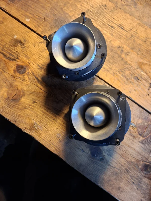 JBL 2402 2 st - Bild 1 av 2