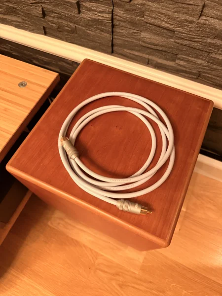 REL Quake sub REL Quake sub - Bild 4 av 4