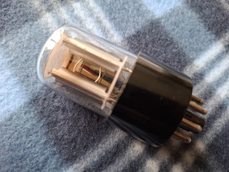 GE 6SL7GT – NOS Matchat Par – Nickel Plates – Side Getter – Originalkartonger GE 6SL7GT – NOS Matchat Par – Nickel Plates – Side Getter – Originalkartonger - Bild 7 av 8