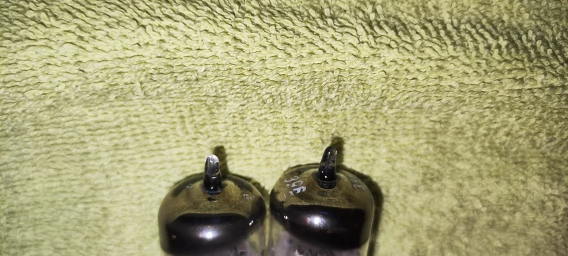 Matcha par Telefunken ECC81 NOS med samma kod fr&aring;n &aring;r 61! - Billede 5 af 7