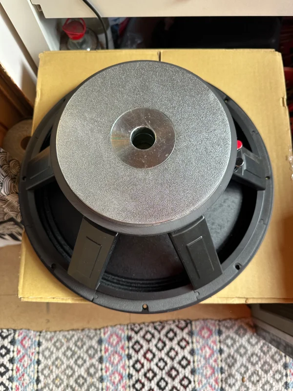 Mackie 15&rdquo; basar. - Bild 3 av 3