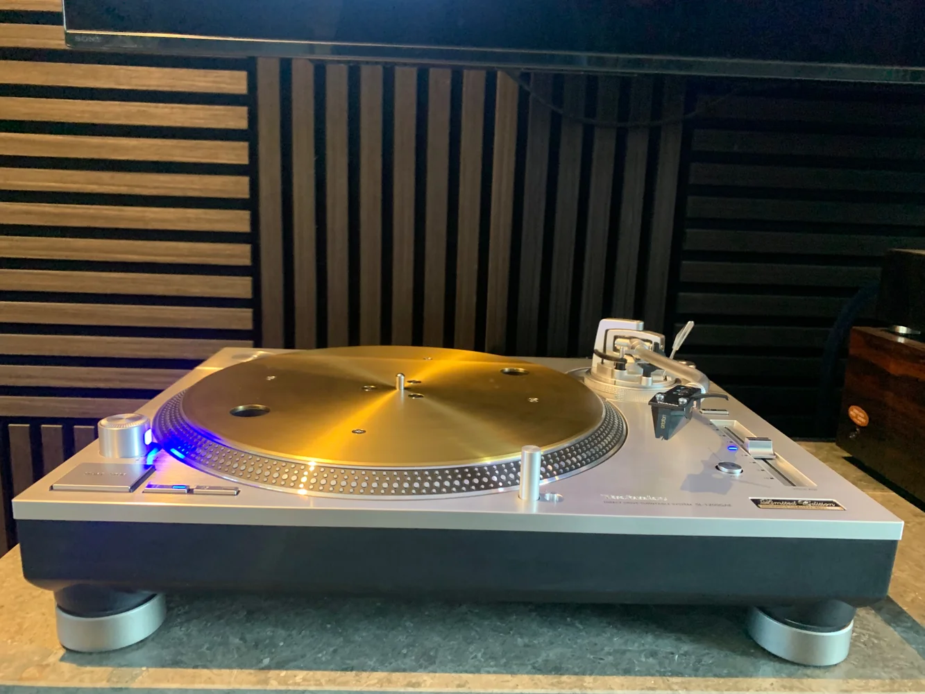 Technics SL-1200 GAE, Ltd edition