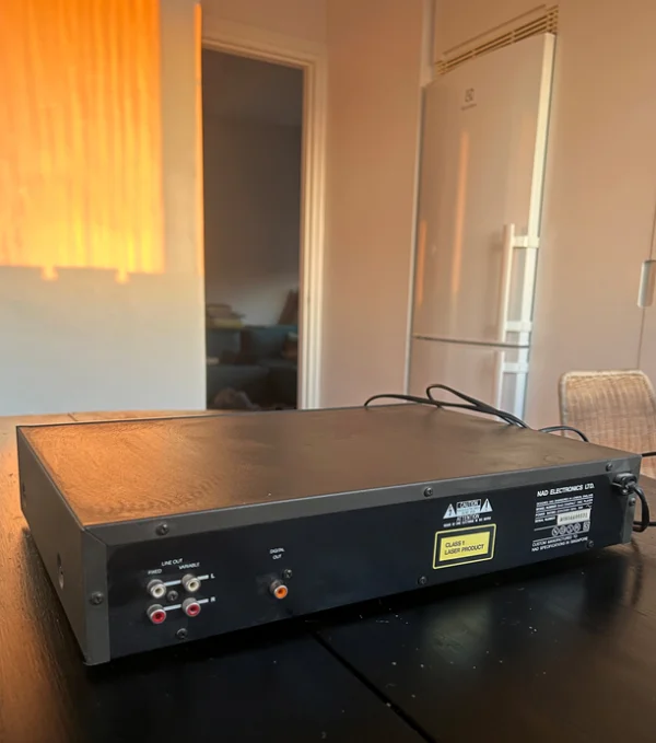 cd spelare NAD - Bild 2 av 2