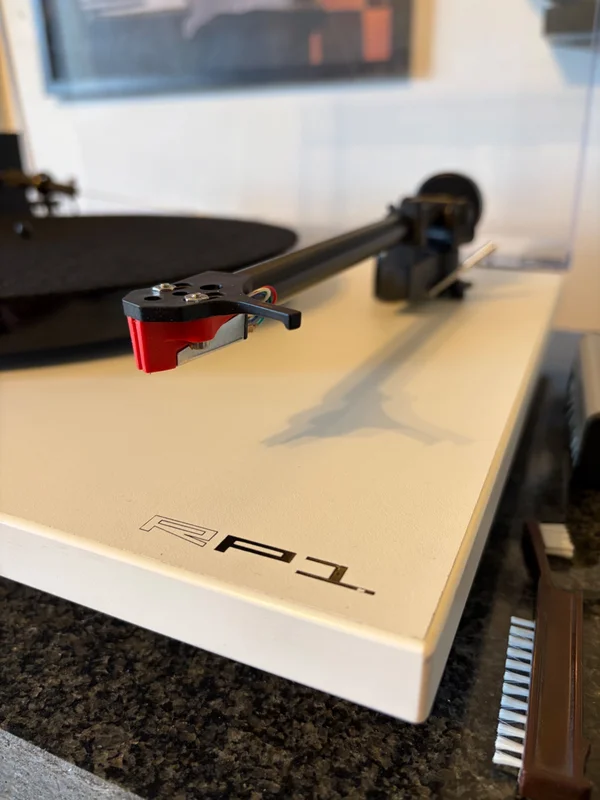 Rega RP1 med perormance pack - Bild 4 av 5