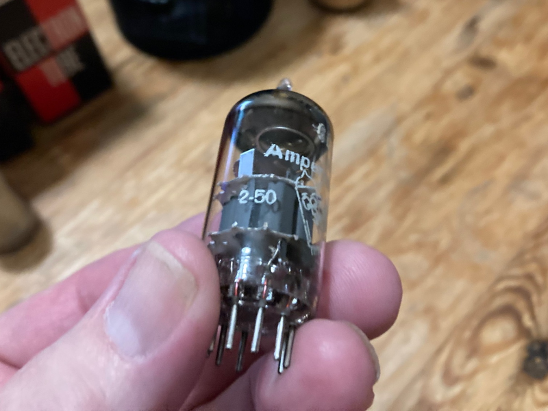Ett par Amperex 6DJ8/ECC88 Bugle Boy - Bild 2 av 4
