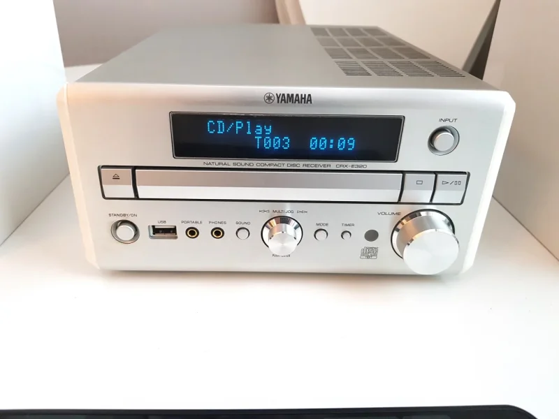 Yamaha MCR-E320 Ljudsystem / CD-Receiver - Bild 15 av 20