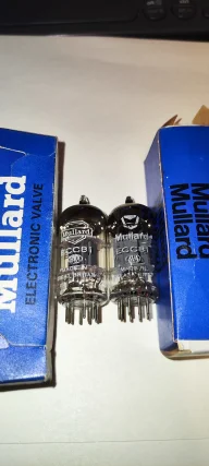 2 st mullard ECC 81 Nos rör från 60/70 taleBlackburn-fa...