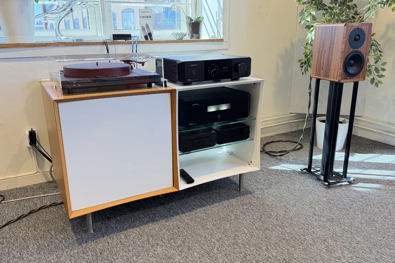 Quadraspire Hifi Qube - Demoex - Bild 1 av 2