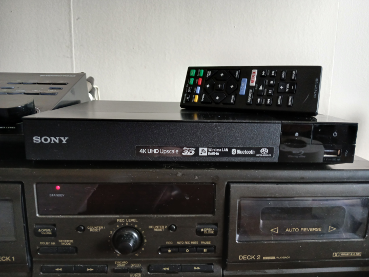 SONY 4K UHD Upscale BDP-6700 BLU-RAY