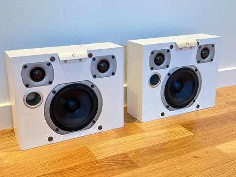 Audiovector KX- On Wall I v&auml;ldigt bra skick