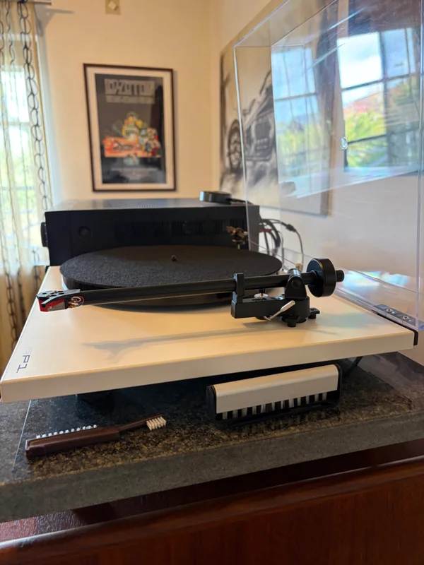 Rega RP1 med perormance pack - Bild 2 av 5