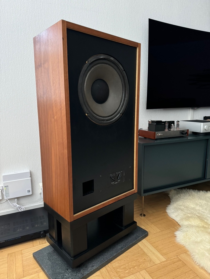 Tannoy Cheviot HPD315